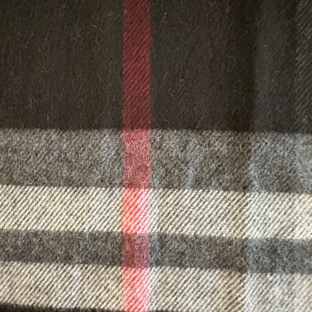 Cashmink V. Fraas Black Gray White Red Plaid Fringe Scarf Made in Germany